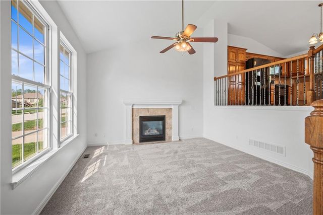 930 NW Scenic Drive, Grain Valley, MO 64029