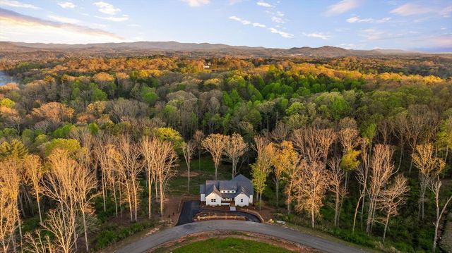 222 Mystic Drive, Ellijay, GA 30540