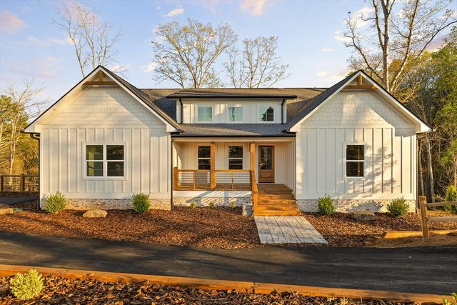 222 Mystic Drive, Ellijay, GA 30540