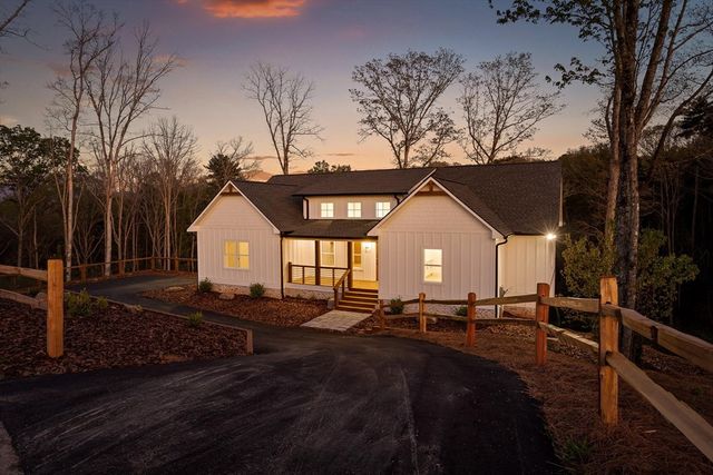 222 Mystic Drive, Ellijay, GA 30540