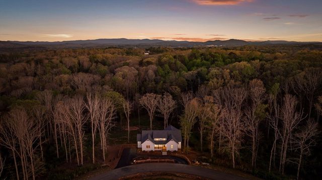 222 Mystic Drive, Ellijay, GA 30540