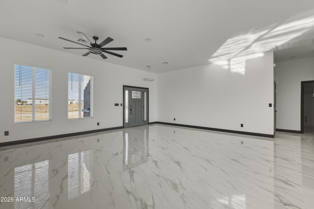 33279 W Alta Vista Road, Tonopah, AZ 85354