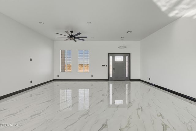 33279 W Alta Vista Road, Tonopah, AZ 85354