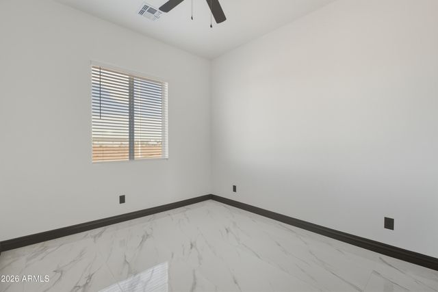 33279 W Alta Vista Road, Tonopah, AZ 85354