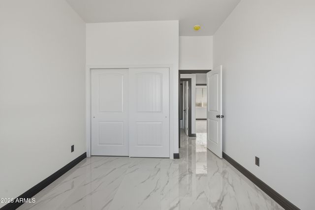 33279 W Alta Vista Road, Tonopah, AZ 85354