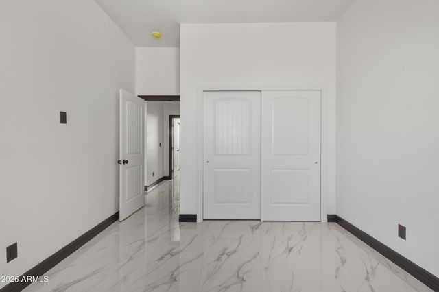 33279 W Alta Vista Road, Tonopah, AZ 85354