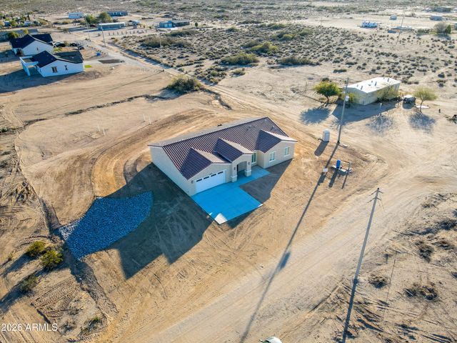 33279 W Alta Vista Road, Tonopah, AZ 85354