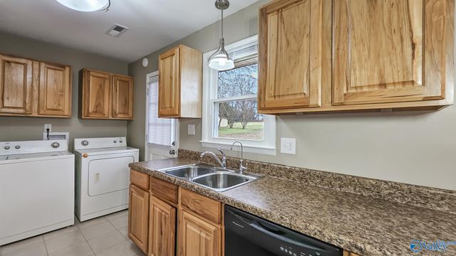 1514 Elkton Street, Athens, AL 35614