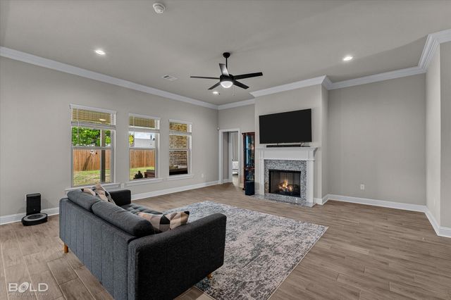 269 St Edmunds Way, Bossier City, LA 71111