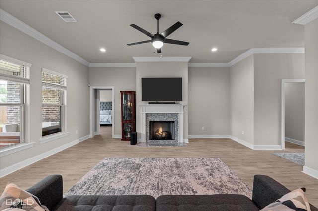 269 St Edmunds Way, Bossier City, LA 71111