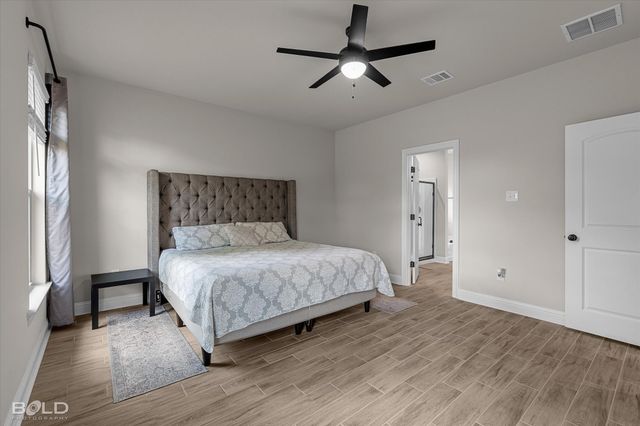 269 St Edmunds Way, Bossier City, LA 71111