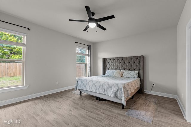269 St Edmunds Way, Bossier City, LA 71111