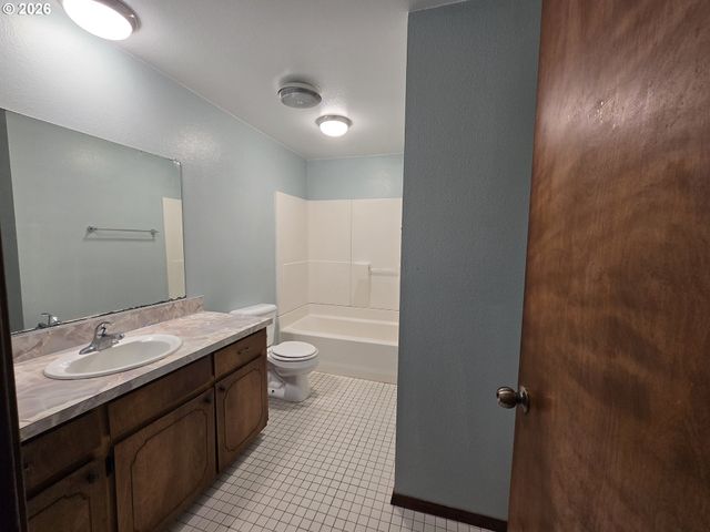 15004 Ne 46TH St, Vancouver, WA 98682