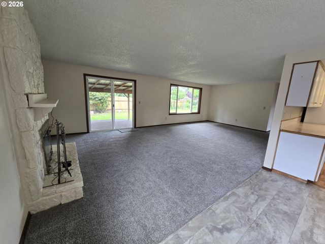 15004 Ne 46TH St, Vancouver, WA 98682