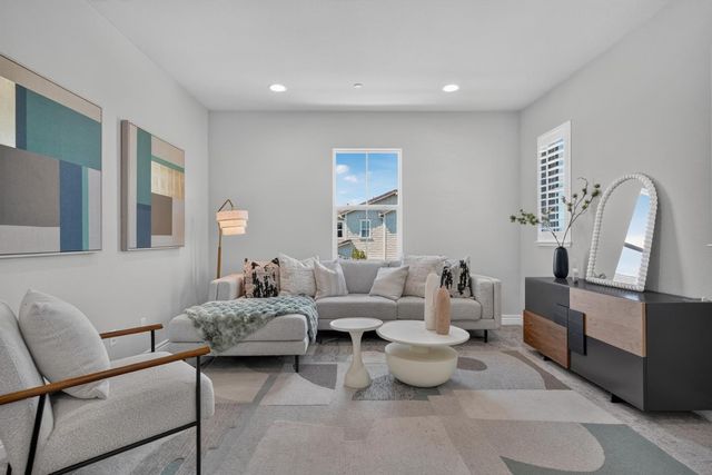 5502 Clove Hitch Loop, Fremont, CA 94555
