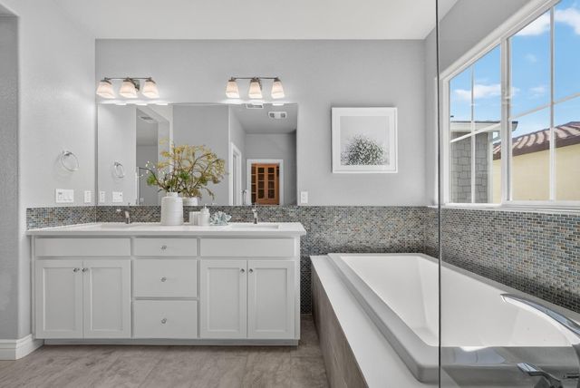 5502 Clove Hitch Loop, Fremont, CA 94555