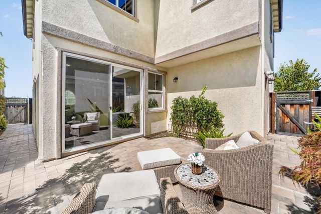 5502 Clove Hitch Loop, Fremont, CA 94555
