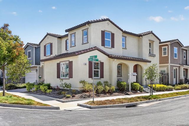 5502 Clove Hitch Loop, Fremont, CA 94555