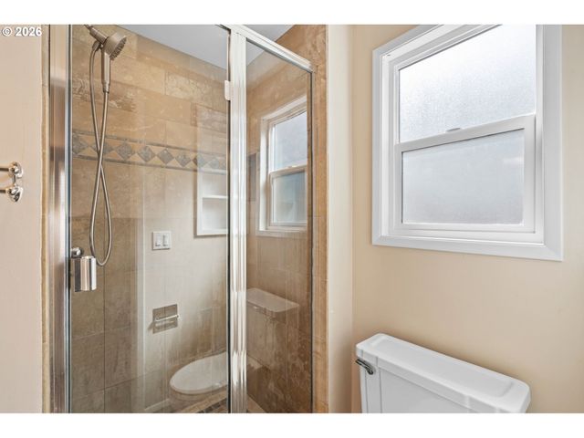 12585 Sw 128TH Ave, Tigard, OR 97223