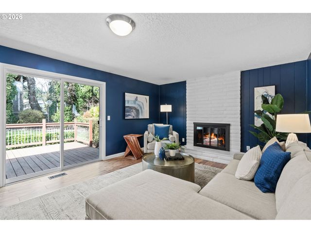 12585 Sw 128TH Ave, Tigard, OR 97223