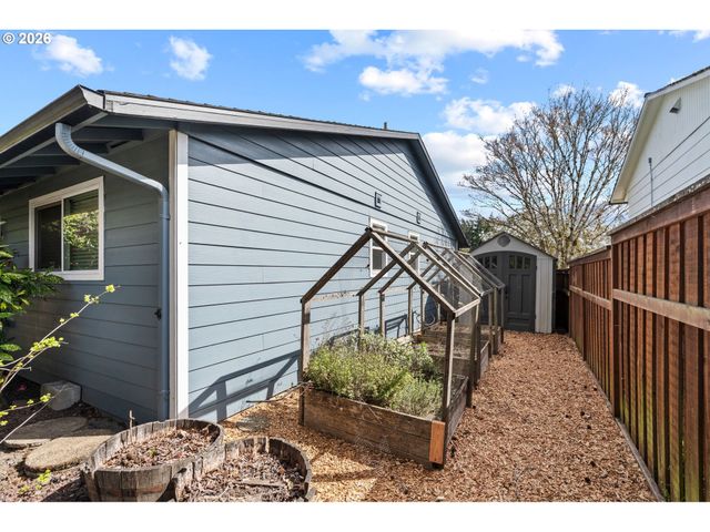 12585 Sw 128TH Ave, Tigard, OR 97223