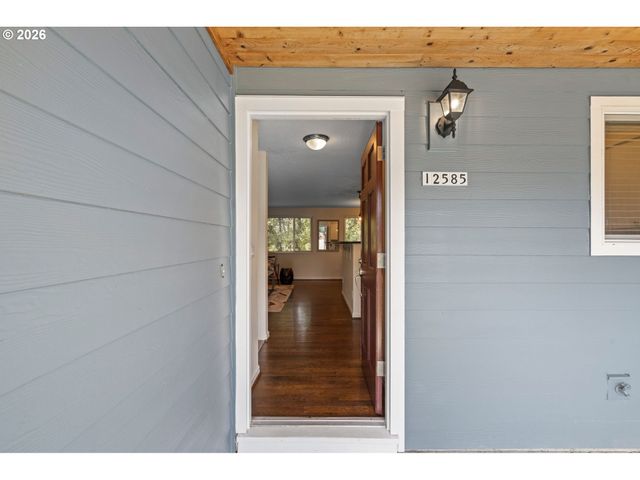 12585 Sw 128TH Ave, Tigard, OR 97223