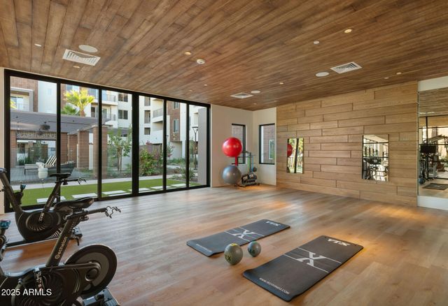 2375 W FRYE Road S1, Chandler, AZ 85224