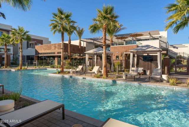 2375 W FRYE Road S1, Chandler, AZ 85224