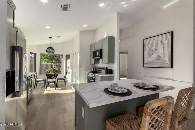 918 W BARBADOS Drive, Gilbert, AZ 85233