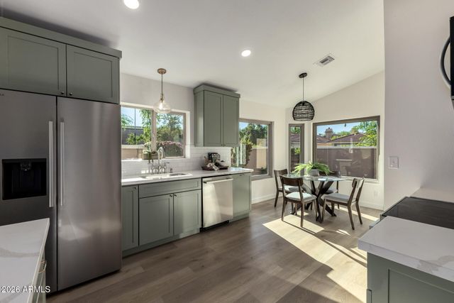 918 W BARBADOS Drive, Gilbert, AZ 85233