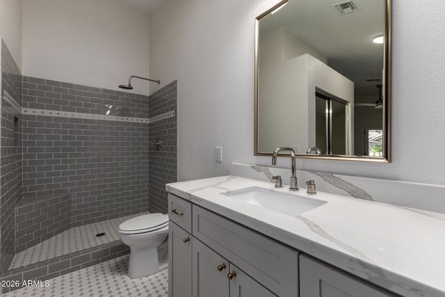 918 W BARBADOS Drive, Gilbert, AZ 85233