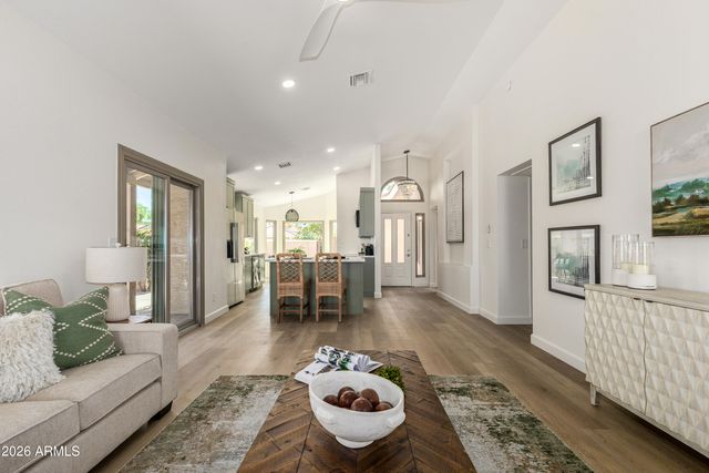 918 W BARBADOS Drive, Gilbert, AZ 85233