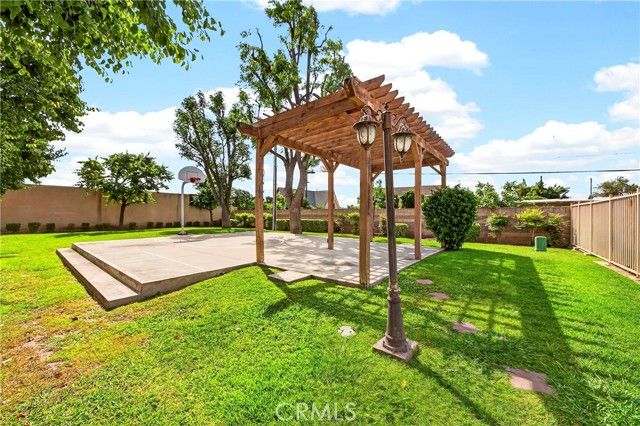 8404 Whitaker, Buena Park, CA 90621