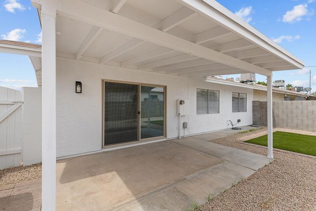 6825 N 81st Lane, Glendale, AZ 85303