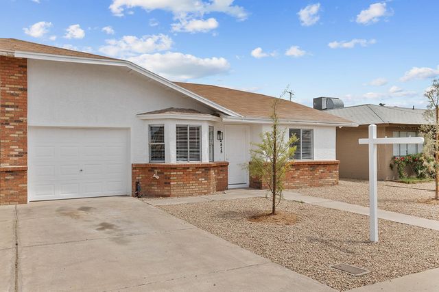 6825 N 81st Lane, Glendale, AZ 85303