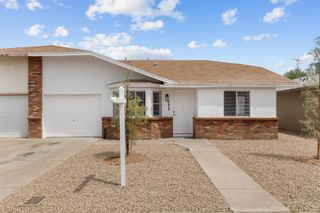 6825 N 81st Lane, Glendale, AZ 85303