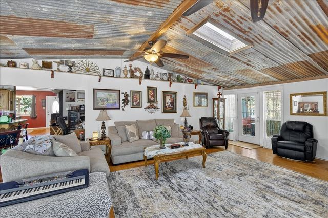 20019 Patricia Drive, Kemp, TX 75143