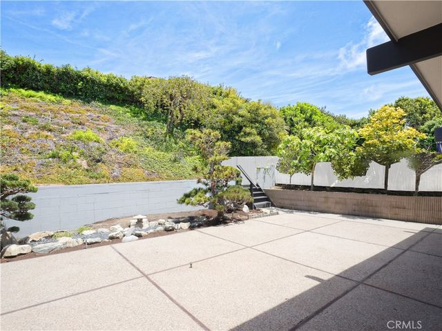 28518 Cedarbluff, Rancho Palos Verdes, CA 90275