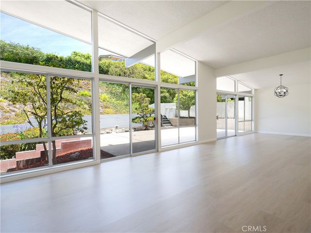 28518 Cedarbluff, Rancho Palos Verdes, CA 90275