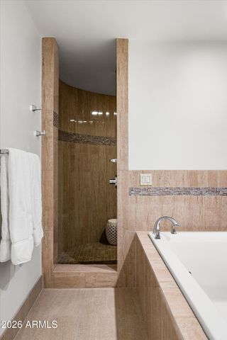 6711 E CAMELBACK Road 3, Scottsdale, AZ 85251