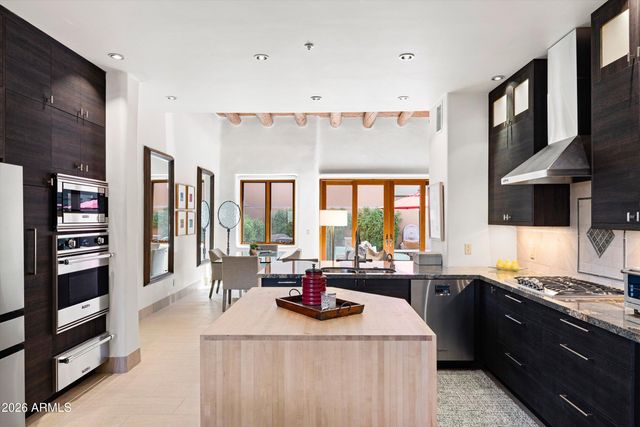 6711 E CAMELBACK Road 3, Scottsdale, AZ 85251