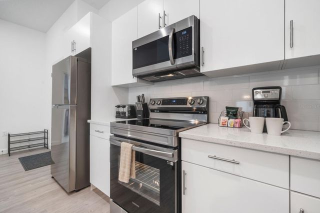 384 FAMAGUSTA DRIVE, Davenport, FL 33896