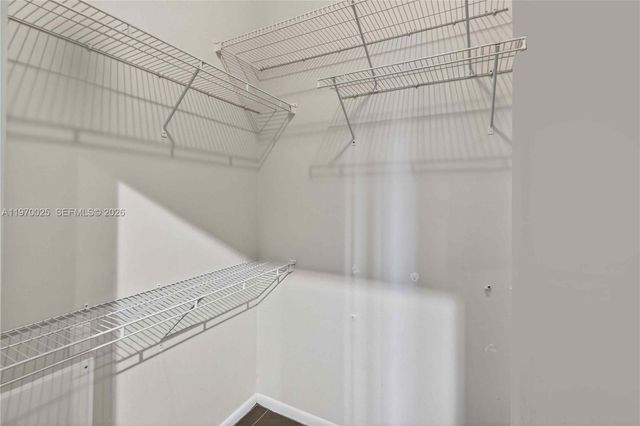 2001 Biscayne Blvd 2612, Miami, FL 33137