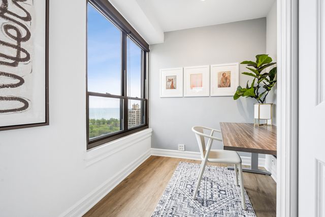 2930 N SHERIDAN Road 2106, Chicago, IL 60657