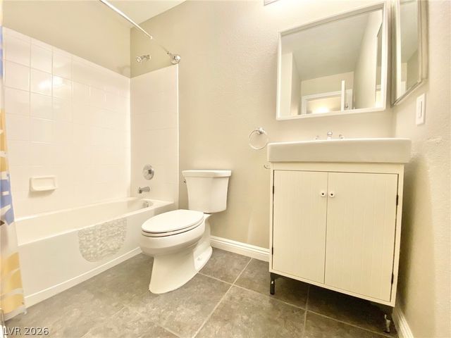 2153 Jade Creek Street 207, Las Vegas, NV 89117