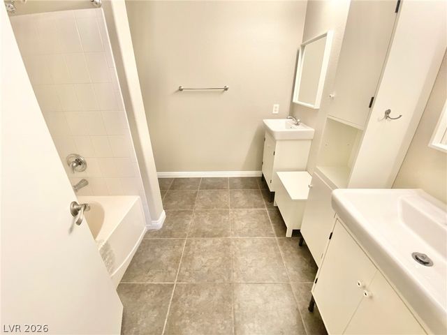 2153 Jade Creek Street 207, Las Vegas, NV 89117