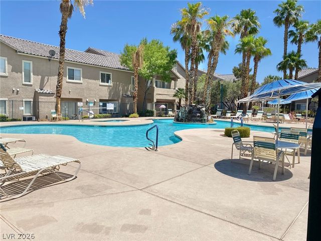 2153 Jade Creek Street 207, Las Vegas, NV 89117
