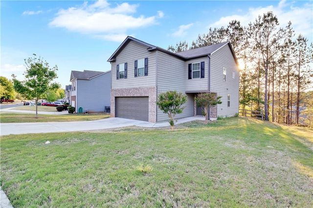 418 Lake Ridge Lane, Fairburn, GA 30213