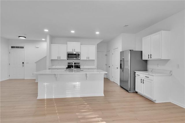418 Lake Ridge Lane, Fairburn, GA 30213
