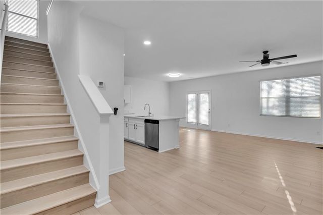 418 Lake Ridge Lane, Fairburn, GA 30213